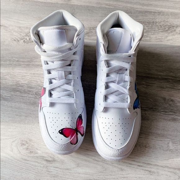 Air jordan custom butterflies mix and match - Picture 2 of 4